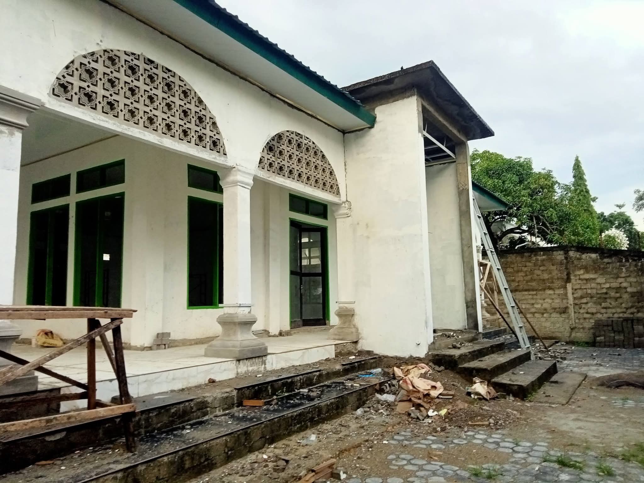 sebut-bangun-masjid-tri-sula-pakai-uang-pribadi-bupati-prabowo-uang-13-miliar-kemana