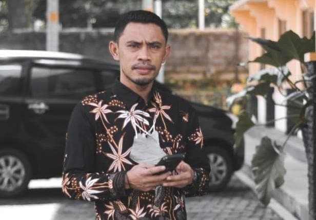 kejati-malut-ditantang-periksa-bupati-sula-pasca-penetapan-5-tersangka-kasus-btt