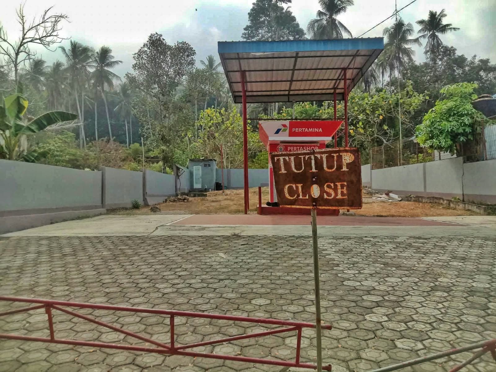 hampir-setahun-tutup-sejumlah-pengendara-desak-pengelola-pertashop-segera-buka-pelayanan